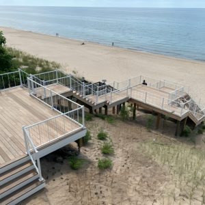 12 Composite Stair Builders